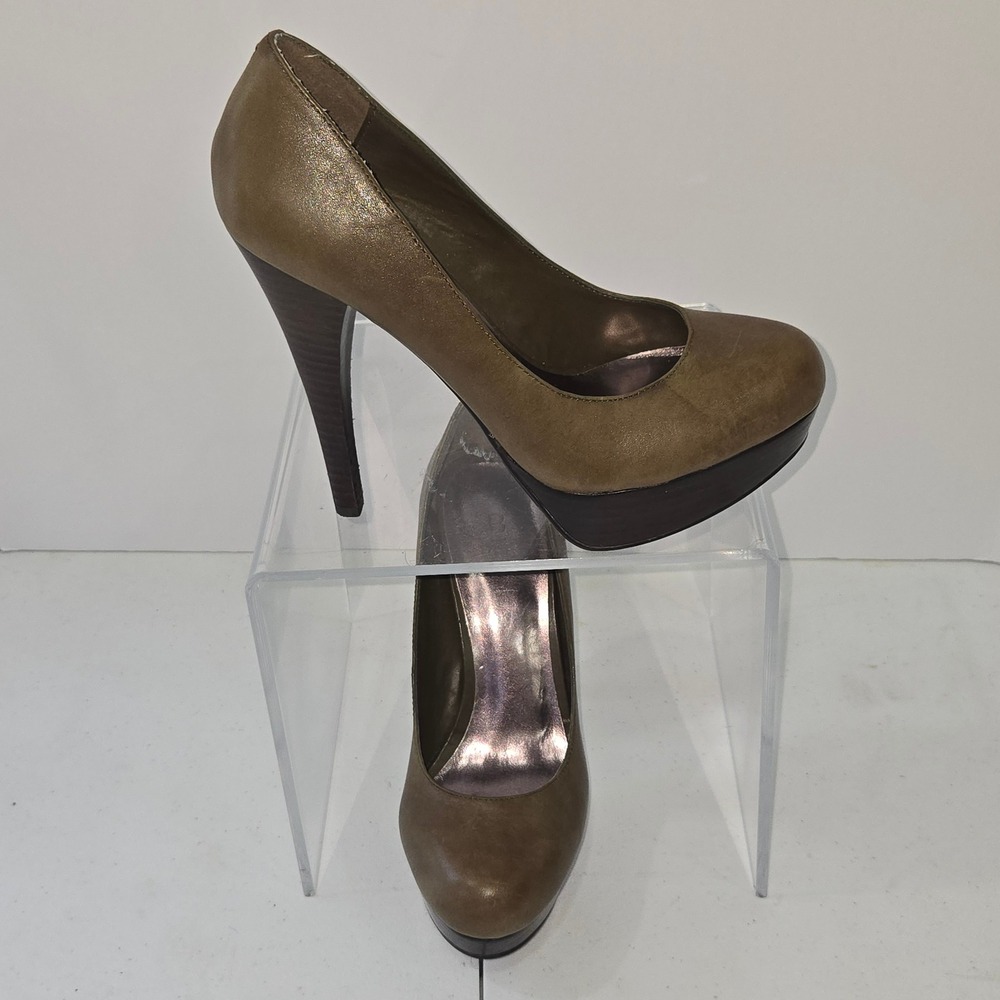 Bakers Sofie Green Leather Platform Stiletto Pumps Womens Size 9M Style 1409
